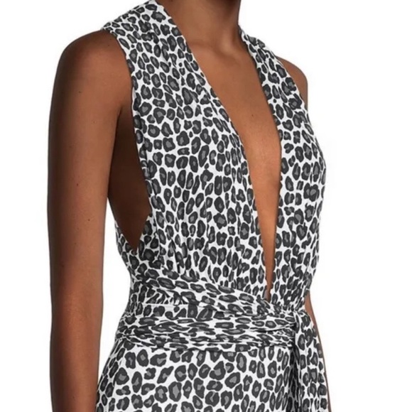 Michael Kors Collection Convertible V-Neck Brown Animal Print One-Piece Swim NWT - Picture 10 of 11